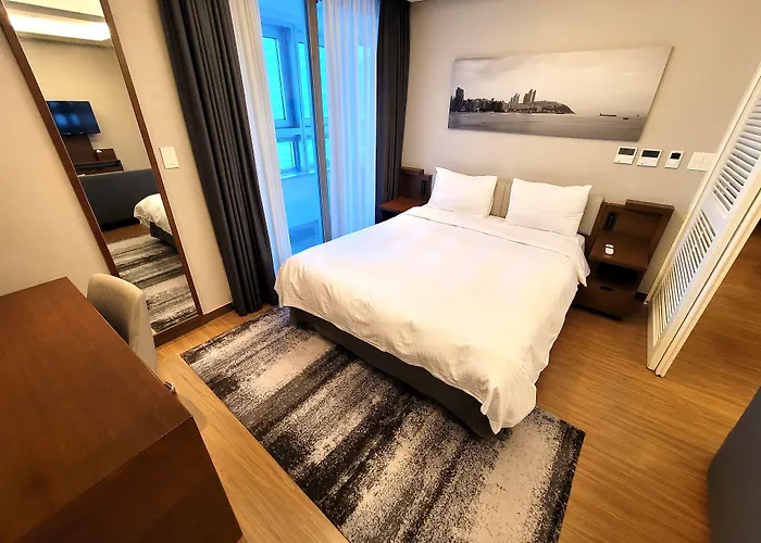 Haeundae W Hotel 3*