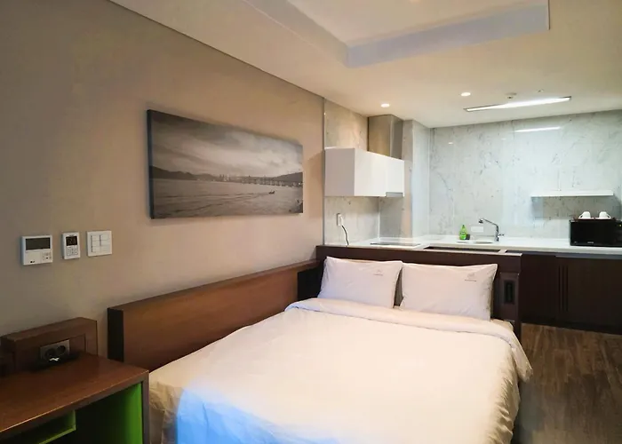Haeundae W Hotel 3*