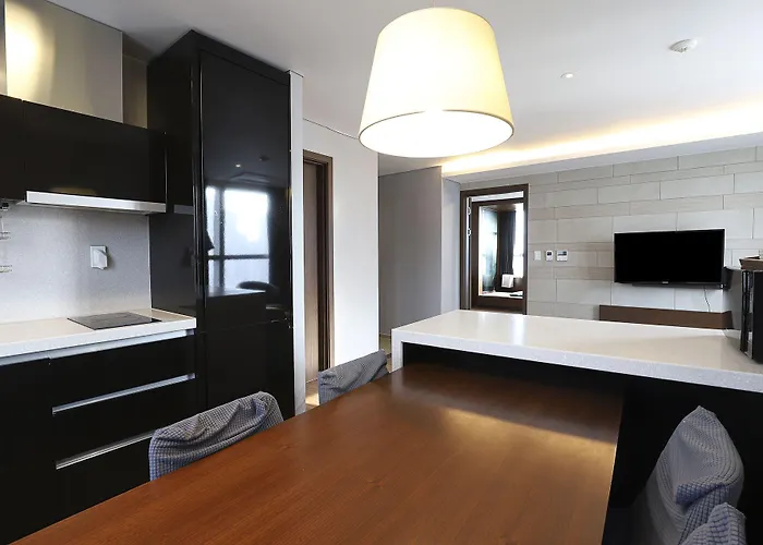 Haeundae W Hotel 3*